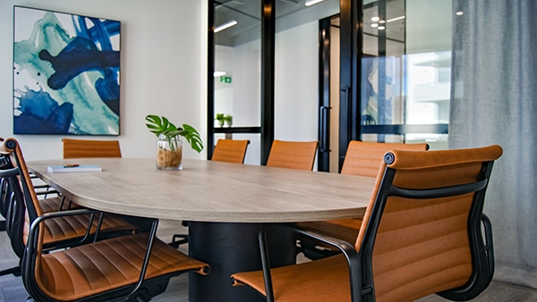 808 BIZ Corporate meeting room